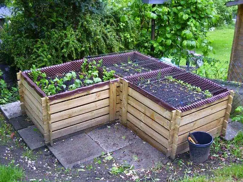 05 2006 neue Hochbeete 1.webp