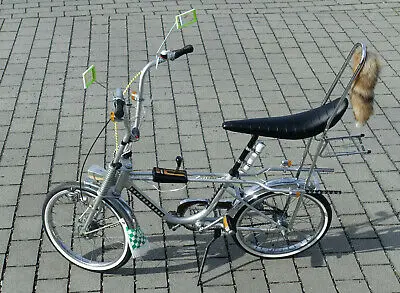 634737