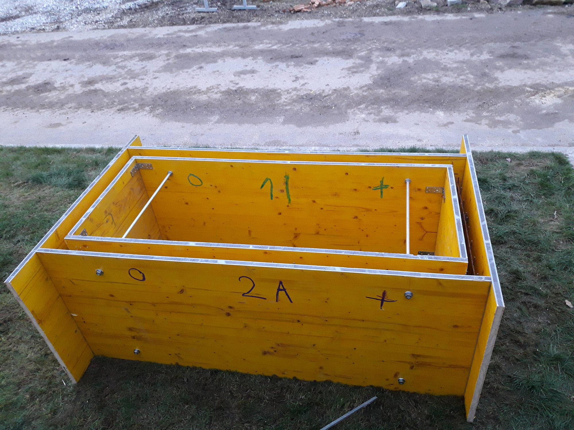 Hochbeet aus Beton Baubeschreibung