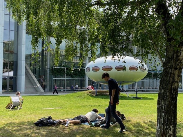 Eis essen.jpg