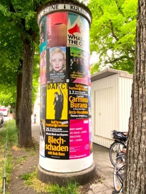 Litfaßsäule.webp