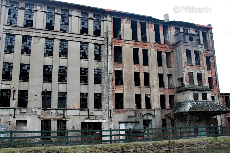 Lost Place am Saarkanal 3.webp