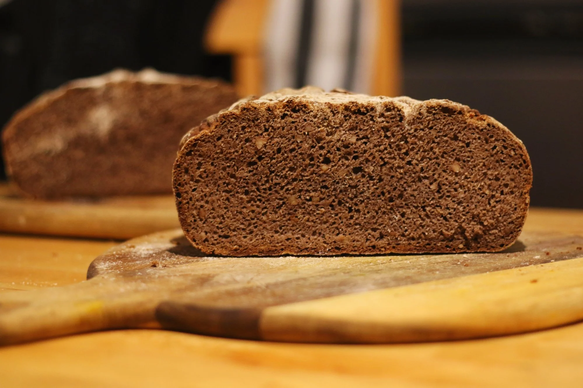 Roggen-Walnußbrot02.webp