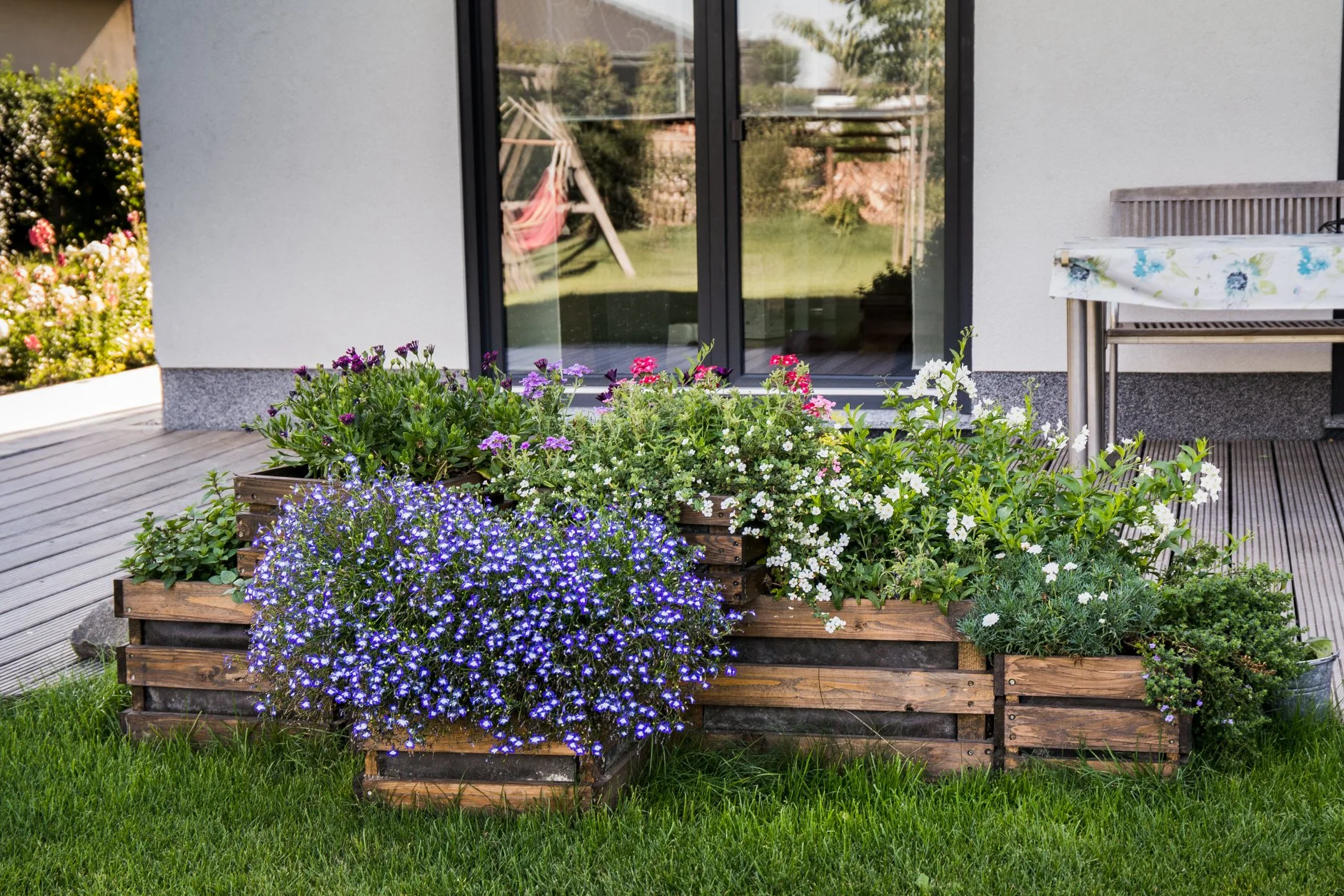 Womit selbst gebaute Holzkisten imprgnieren? - Hausgarten.net