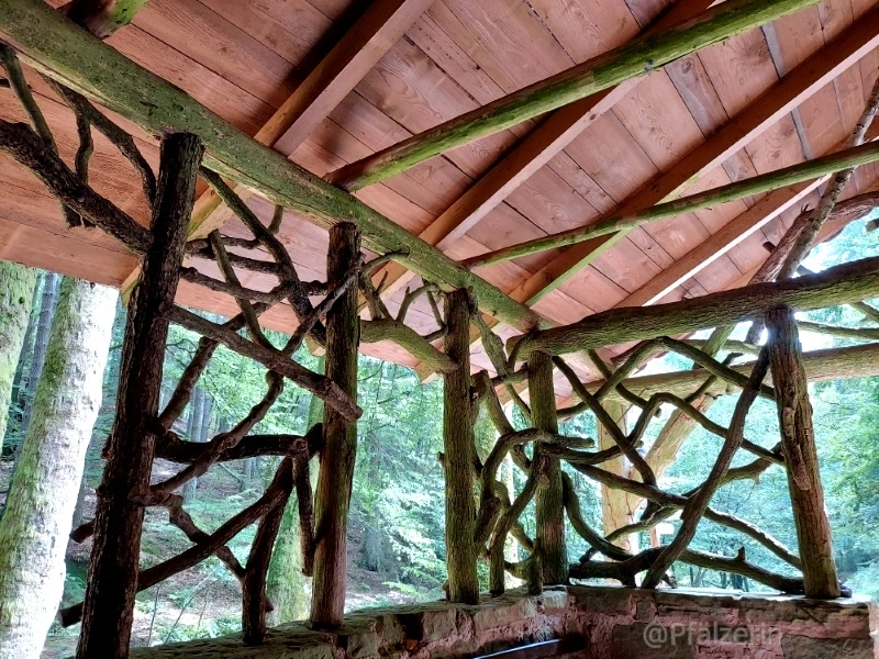 Schutzhütte am Klosterbrunnen 2.webp