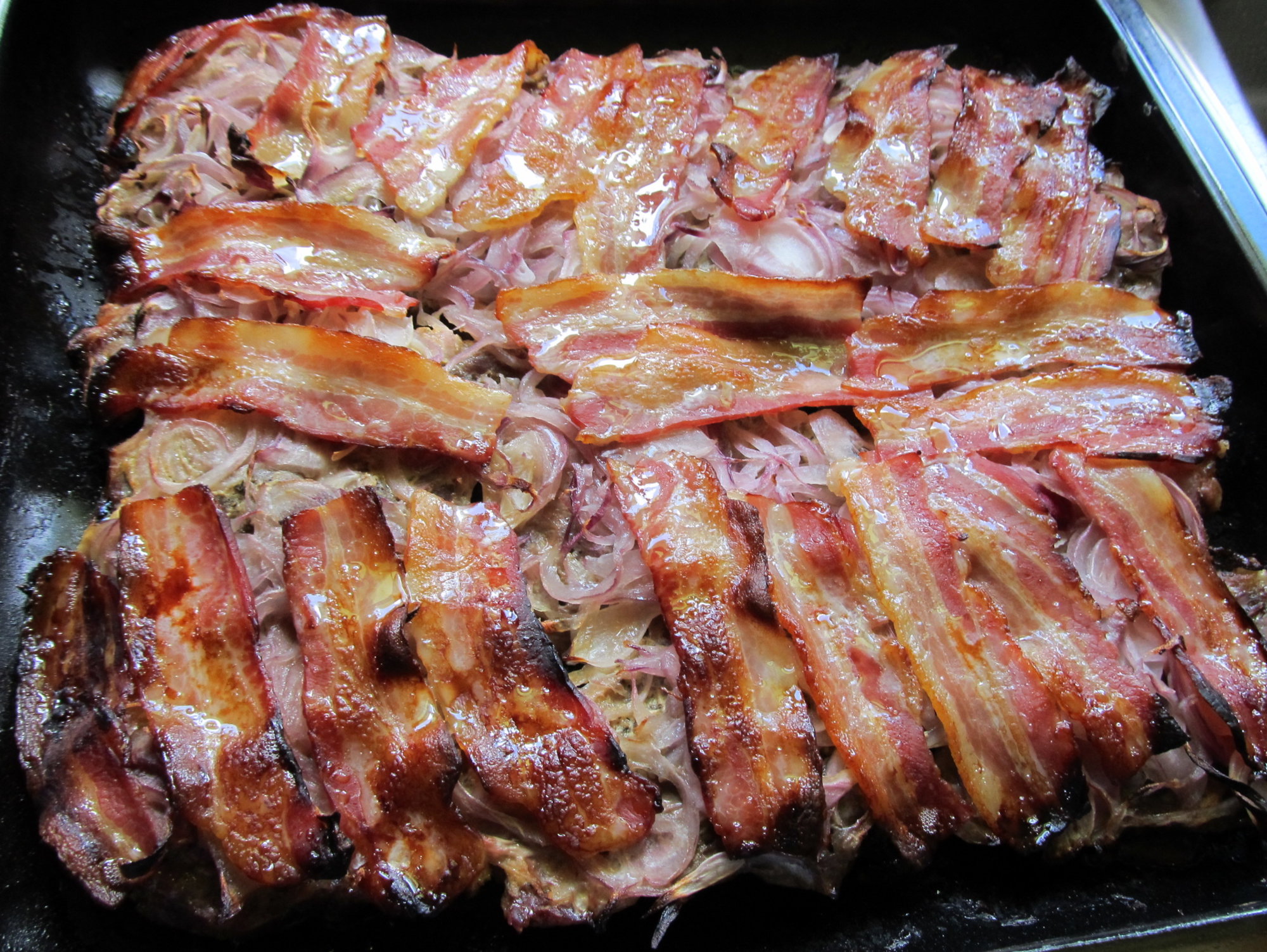 Zwiebel - Nackensteaks auf dem Blech -sehr gut (2).JPG