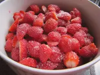 Erdbeeren gezuckert.webp