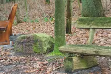2 Bänke zum Verweilen_small.webp