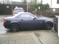 Zugeparkt.webp