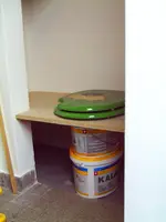 Toilettenbau 25052008 Deckel geschl.webp