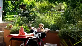 Peter, Barclay und der Liegestuhl (1 von 5).webp