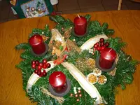Weihnachtskranz 2008 001.webp