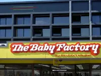 Baby Fabrik Alb v.webp