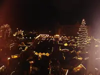 der Weihnachtsmarkt Erfurt bei Nacht.webp