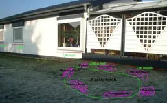 Blick Richtung Zweit-Terrasse von Hecke_Maße_klein.webp
