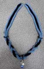 dreier dunkelblau  blau.webp