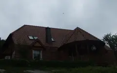 Segler über Haus.webp