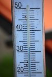 das Thermometer mit 32 Grad im Schatten_400.JPG