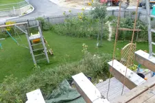 25-Vorgarten rechts.webp