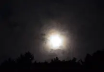 Mond am 31.08.00pg.webp