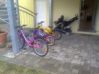 04012010108.webp