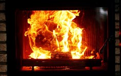 Kaminfeuer prasselt_600.webp