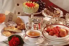 fruehstueck_adlon_D_291843g.webp