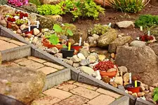 zweites Set Töpfe neben der Treppe_600.webp