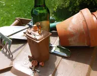 Wichtelwerkzeug in meinem geheimen Garten.webp