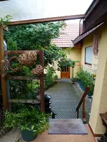 Blick in den Hof.webp