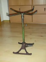 KYM 4armig.webp