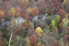 2013_1026Herbst0052 wasserfall.webp