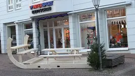 002.webp