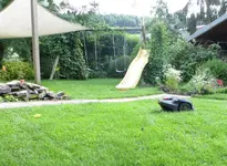 G_Rasen_Rasenroboter_Robbo_määäääh_08_2013_mr.ditschy.webp
