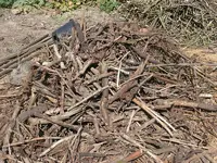 Bau_Hochbeet_Holzhaufen1.webp
