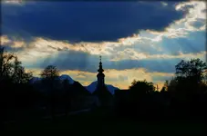 untitled_pregamma_1_reinhard05_brightness_-10_chromatic_adaptation_0_light_adaptation_1.webp