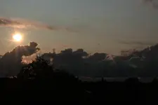 Wolken_Sonne 140810.webp
