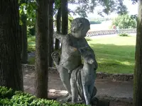 Engel mit Hund.webp