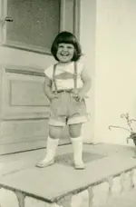 Heike in Lederhose.webp
