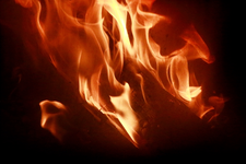 Kamin_Feuer_minimalism_heiss_2_640.webp