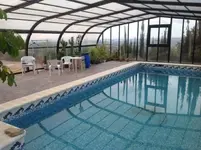 Gewächshaus mit Pool 2.webp