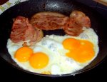 Bacon&Eggs (1) v.jpg