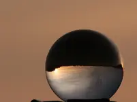 Glaskugel_Abendhimmel.webp