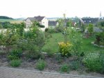 Garten links 1.jpg