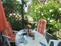 002.webp