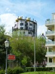 P1070062 Hundertwasserhaus Magdeburg.jpg