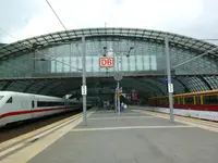 P1070164 Berlin Hauptbahnhof.jpg