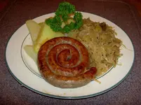Bratwurst + Sauerkraut (1) v.webp