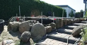 man erkennt schon die Mauer_klein.webp