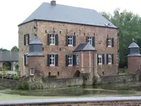 100_2402_600_450.webp